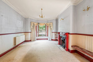 Lounge- click for photo gallery